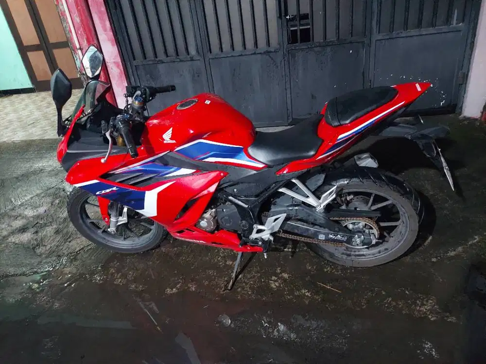 Honda CBR 2023 Tri colour