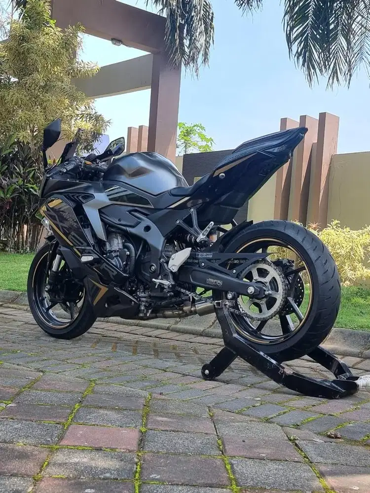 Kawasaki ZX 25R ABS th 2021 N Malang Odo 1rb Koko Motor