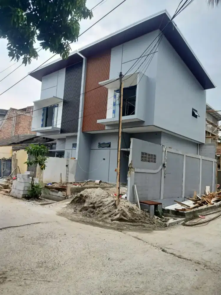 Rumah cash & KPR bank 2 lantai 5 unit on proses pembangunan