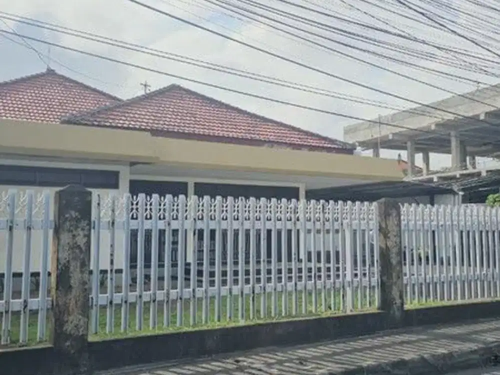 FOR SALE - Rare 900 sqm Land + 200 m2 House in Exclusive Renon, Denpasar - BALI