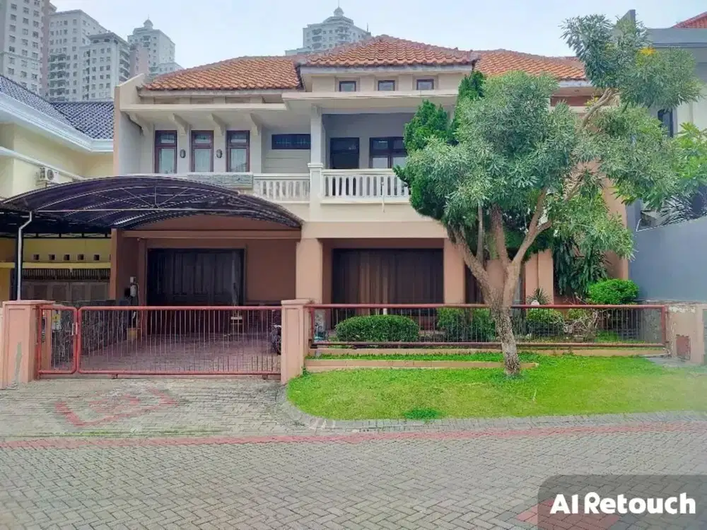 Dijual Rumah Mewah Villa Bukit Indah Strategis Siap Huni