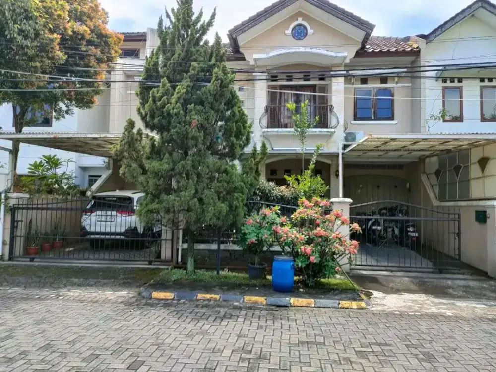Rumah Mewah Klasik di Batununggal Cluster favorite siap huni