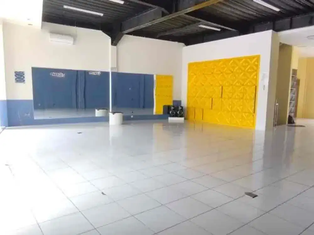 Ruang Usaha/Kantor/Bank di  Sayap Riau Bandung
OWNER BUTUH CEPAT