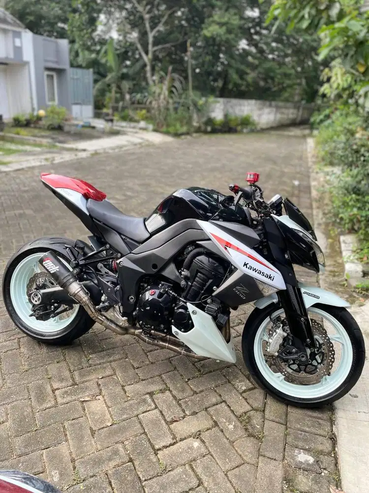Kawasaki z1000 SE 2013 FP, modif banyak, full mulus, no PR, siap gas