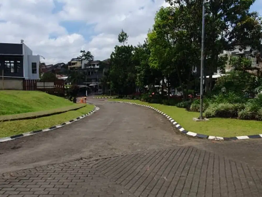 DIJUAL CLUSTER SETIABUDI TERRACE MINIMALIS BANDUNG UTARA, LOKASI STRATEGIS ! ONE GATE SYSTEM UDARA ASRI SEJUK NYAMAN