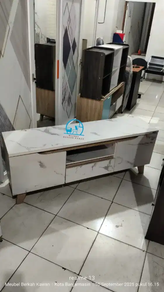 Promo! Stand TV ready