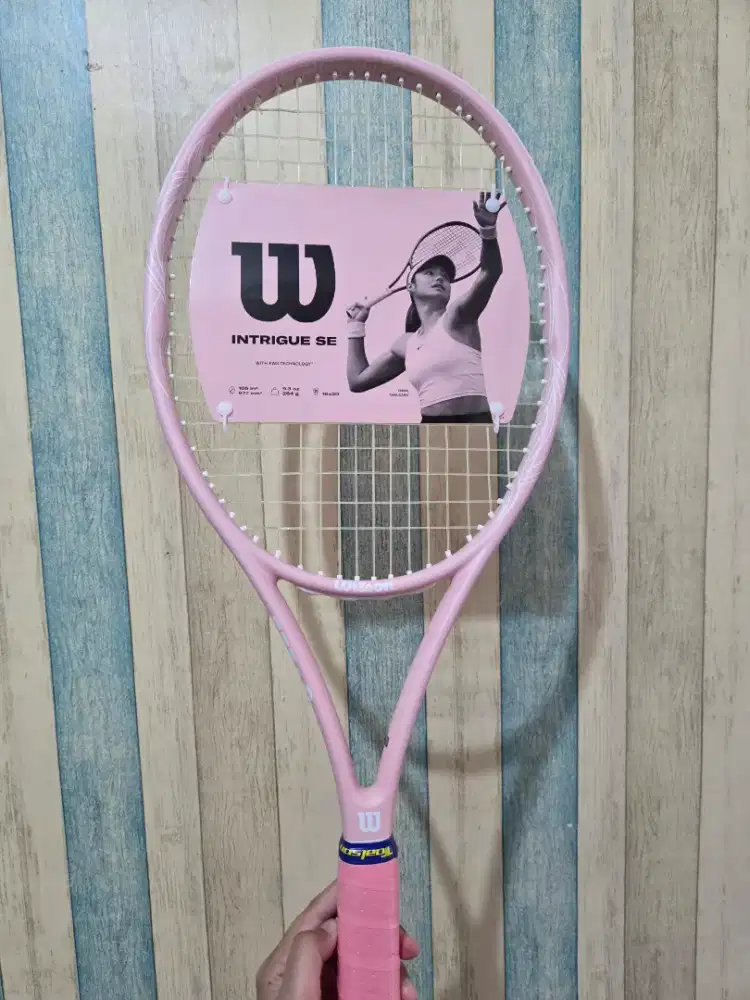 Intrigue Wilson Raket Tennis Pink