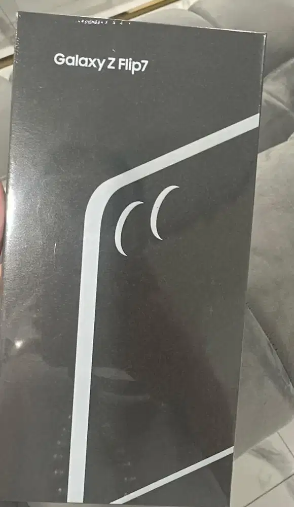 Dijual HP Samsung Galaxy Z Flip7 12GB|512GB Jetblack (Baru)