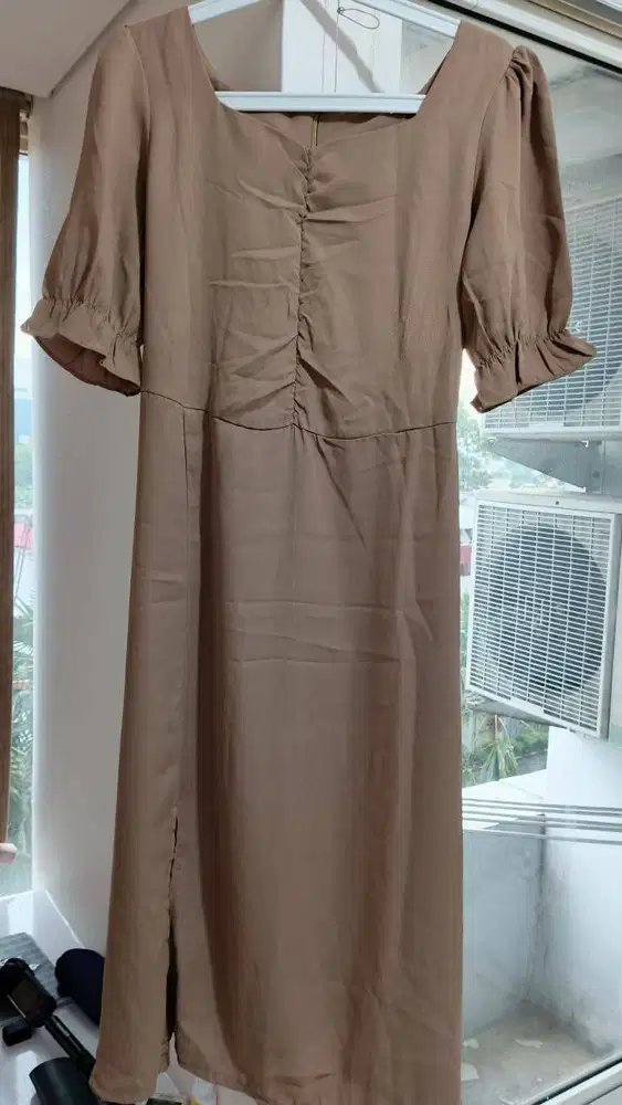 Dress cantik dan elegan