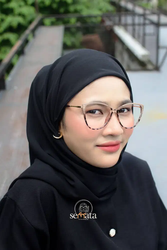Semata Eyewear - Kacamata Cat Eye Besar Cocok di Muka Bulat - CITRAKSI