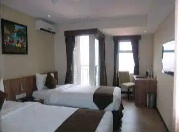 DISEWAKAN BULANAN APARTEMENT GRAND SERPONG