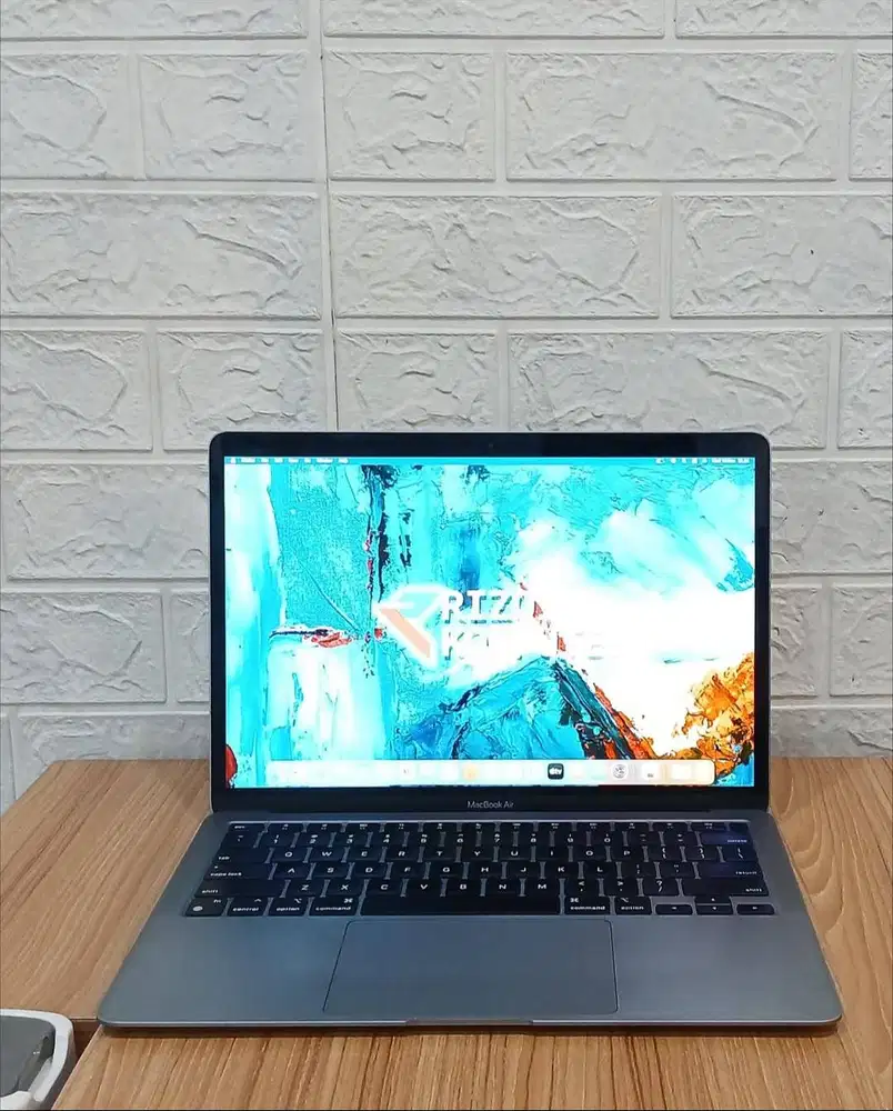 MacBook Air M1 2020 Processor Apple M1 CPU 8-Core Ram 8GB SSD 256GB