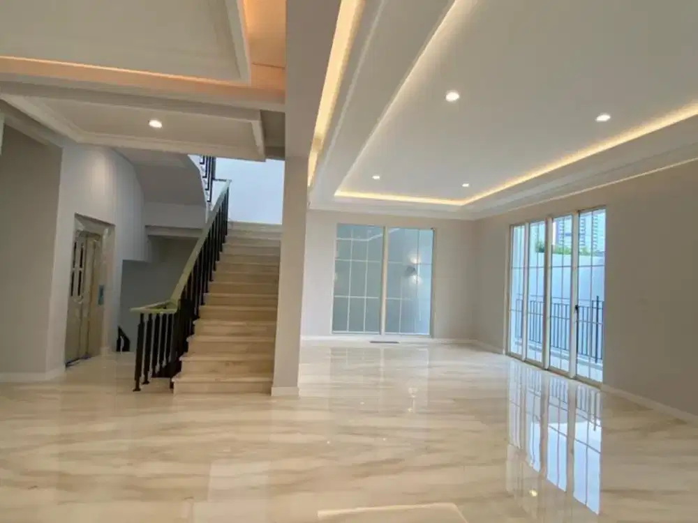 RUMAH MEWAH HOOK Lebak Bulus Cilandak Jakarta Selatan ada Lift