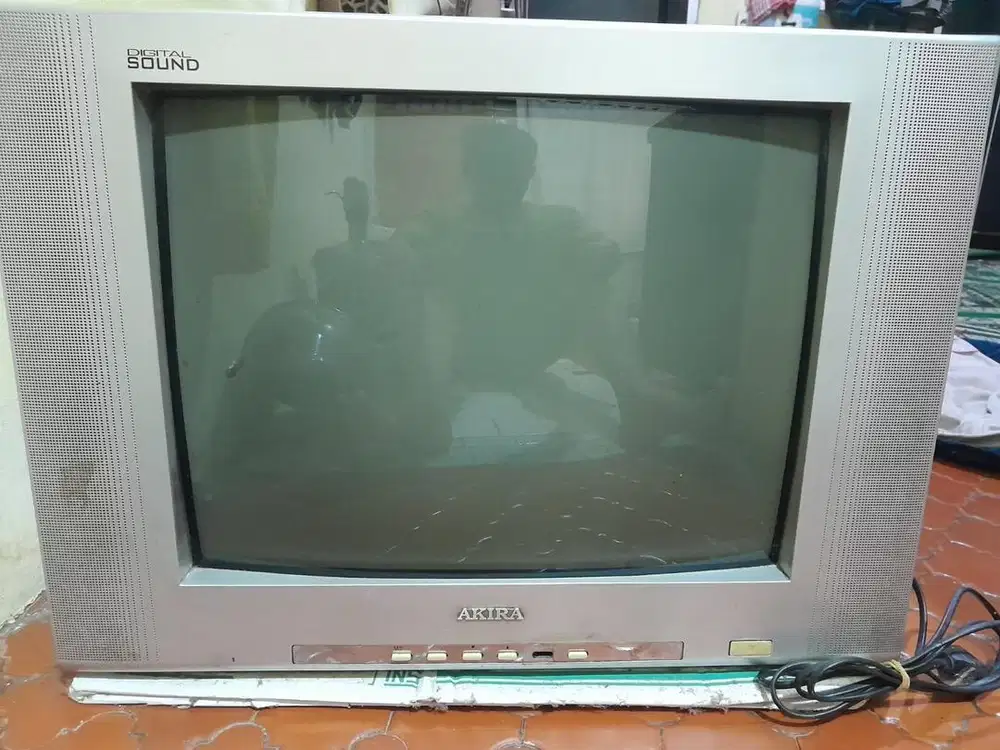 TV TABUNG AKIRA 21
