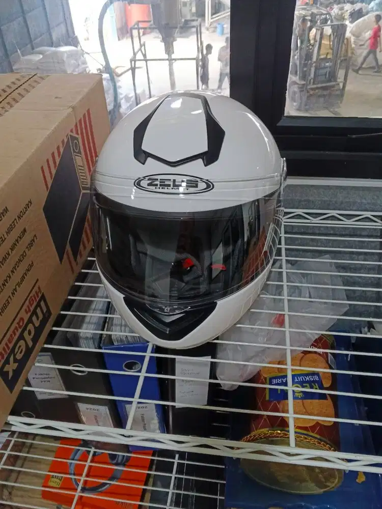 Helm Zeus 3050 Modular Flip Up Size XXL