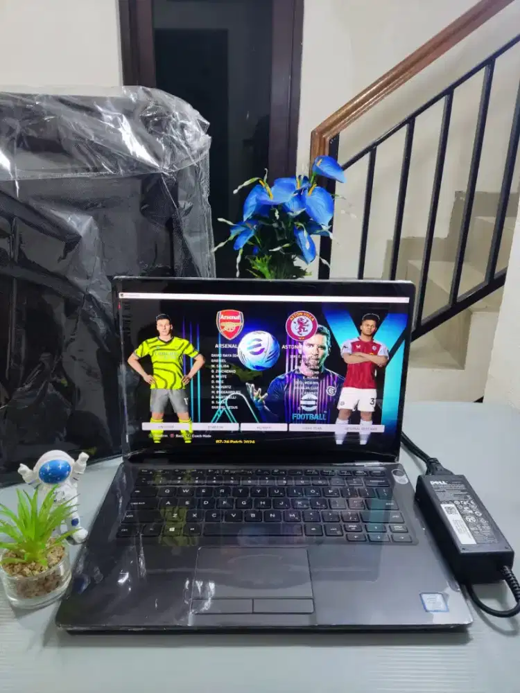 DELL latitude 5300 2in1 V11 SLIM  FLIP TOUCHSCREEN [RAM 16GB/SSD]