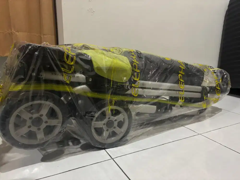 Stroller bayi dan anak