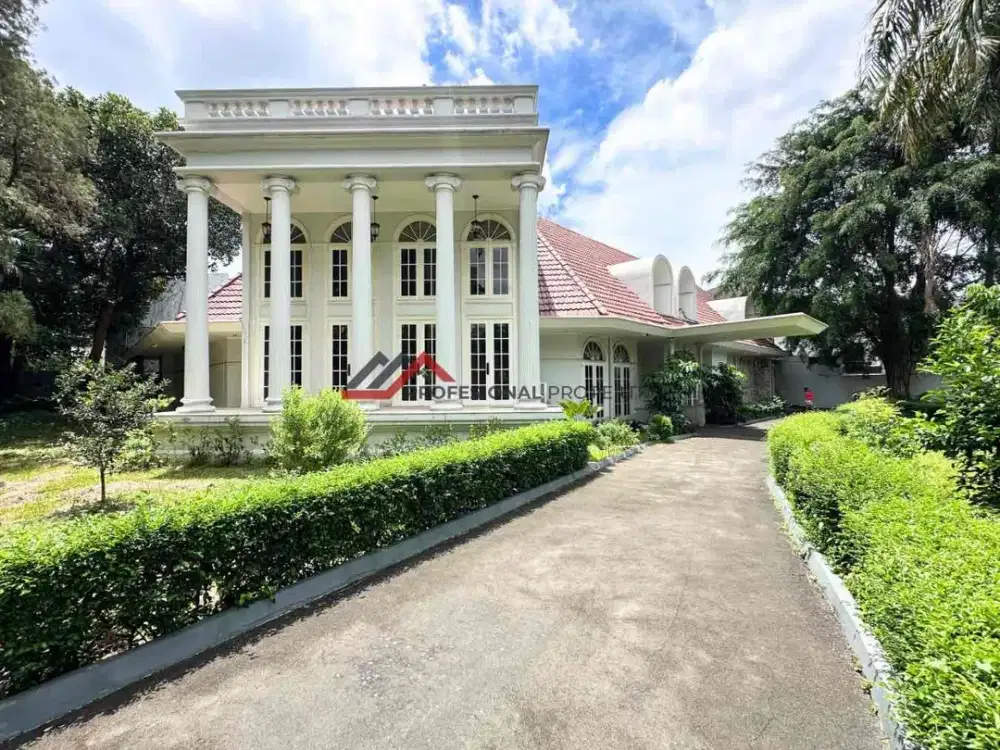 Rumah Bagus Dan Kokoh Hitung Tanah Dekat Senayan City