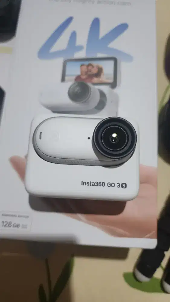 Insta 360 go 3 s 128GB white (free tripod dan case)