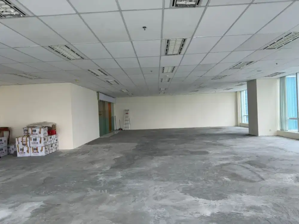 Sewa Kantor Indofood Tower Sudirman Jakarta 285 sqm Bare Unit