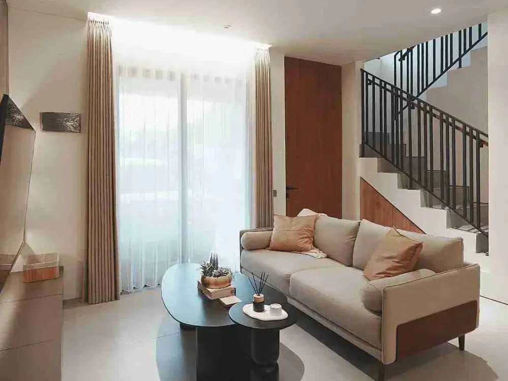 Dijual Tumah Strategis Di Lebak Bulus Jaksel