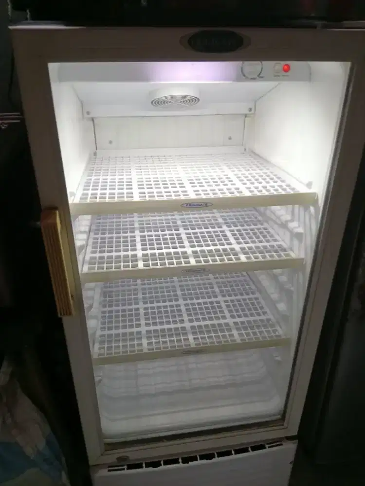 Showcase 3rak fregage.