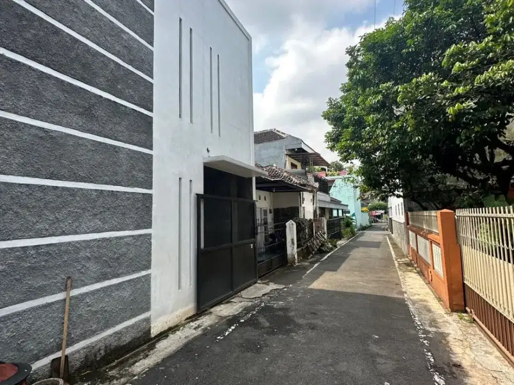 DIJUAL KOST FULL PENGHUNI MERJOSARI KOTA MALANG HANYA JALAN KAKI KE UNIVERSITAS GAJAYANA