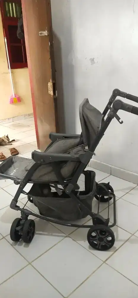 Stroller bayi merk Nevada kuat dan kokoh