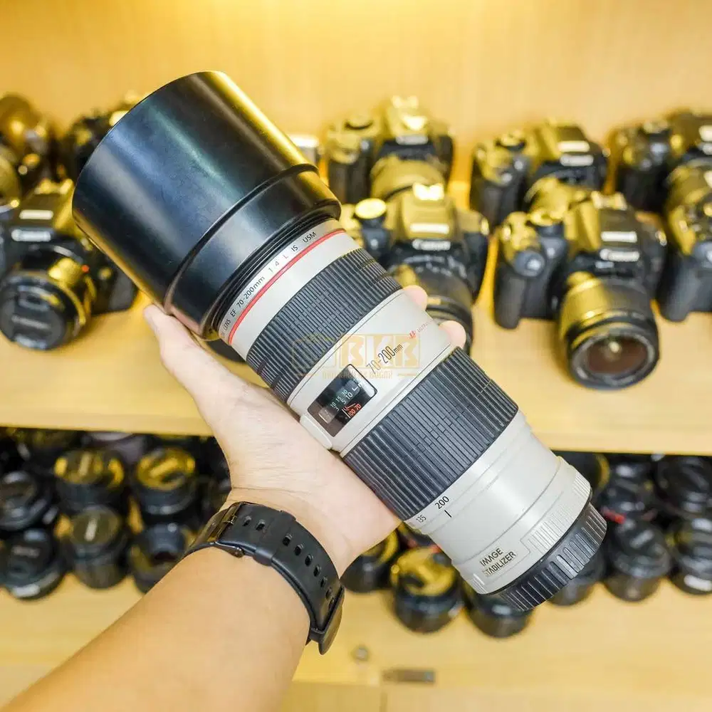 [ Lensa Canon 70-200mm F4 L IS USM Fullset Mulus ]