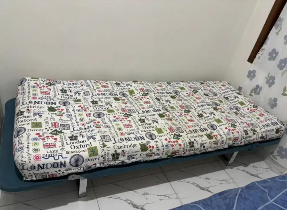 Ranjang + kasur + bantal