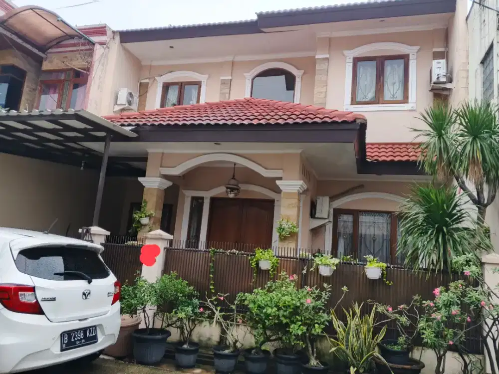 RUMAH MEWAH DI GRAND GALAXY