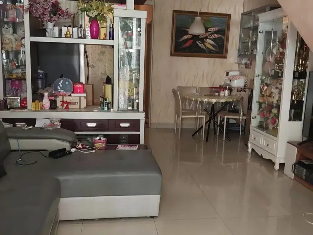 JUAL CEPAT! RUMAH GREEN LAKE CITY