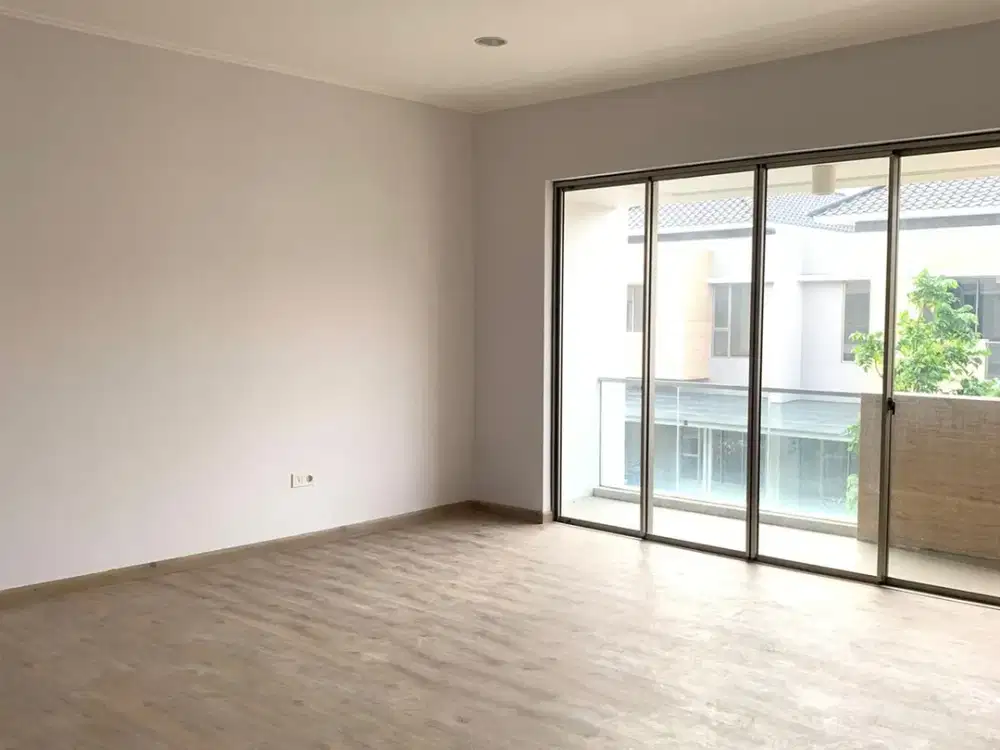 DIJUAL RUMAH GOLF ISLAND TIPE PALM UK 8x20 RAPI TERAWAT SUPER MURAH