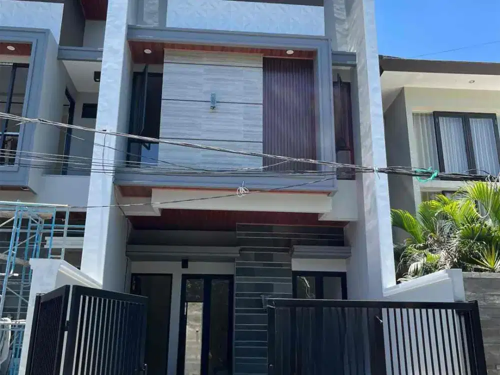 Rumah Baru Gres Modern di Manyar Jaya Surabaya