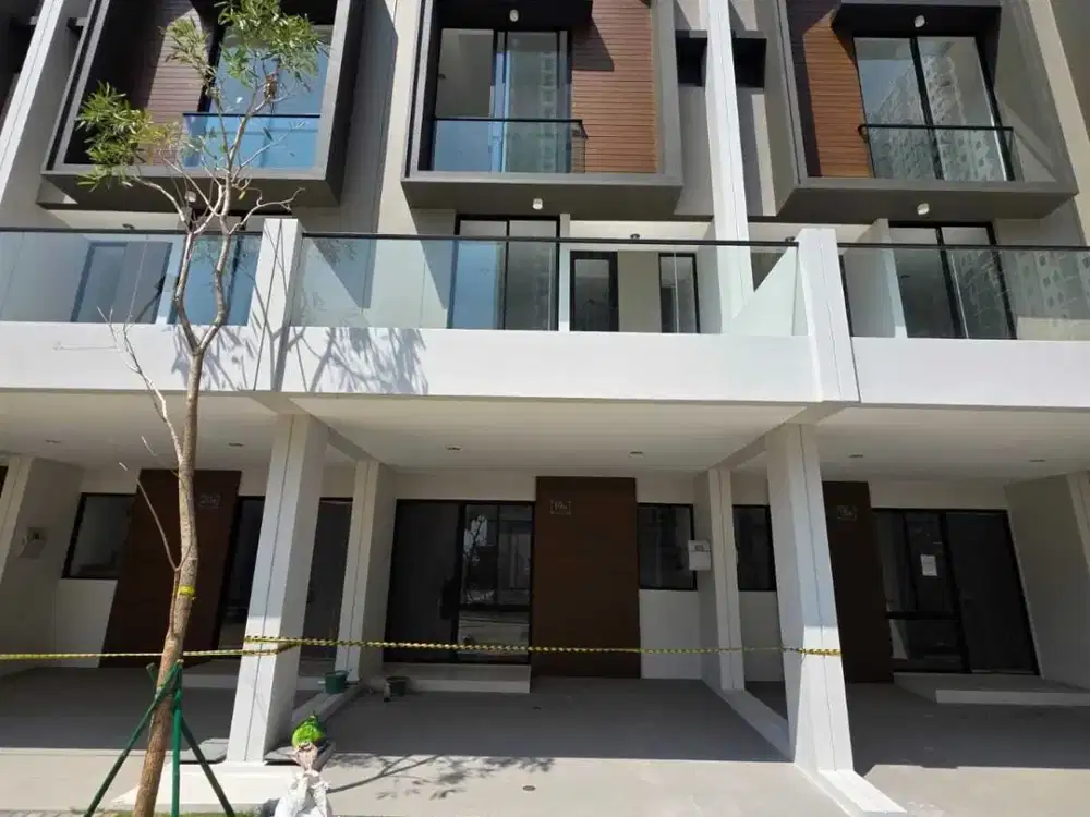 DISEWA RUMAH PIK 2 OSAKA RESIDENCE UK 5x10 (3 LANTAI) BRAND NEW 3 BR