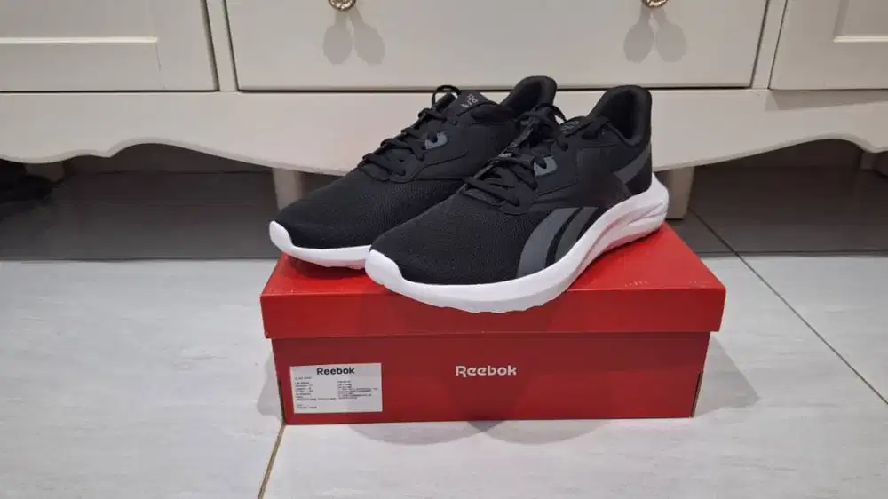 Sepatu Reebok - REE Energen Lux Running Course Original Black/White