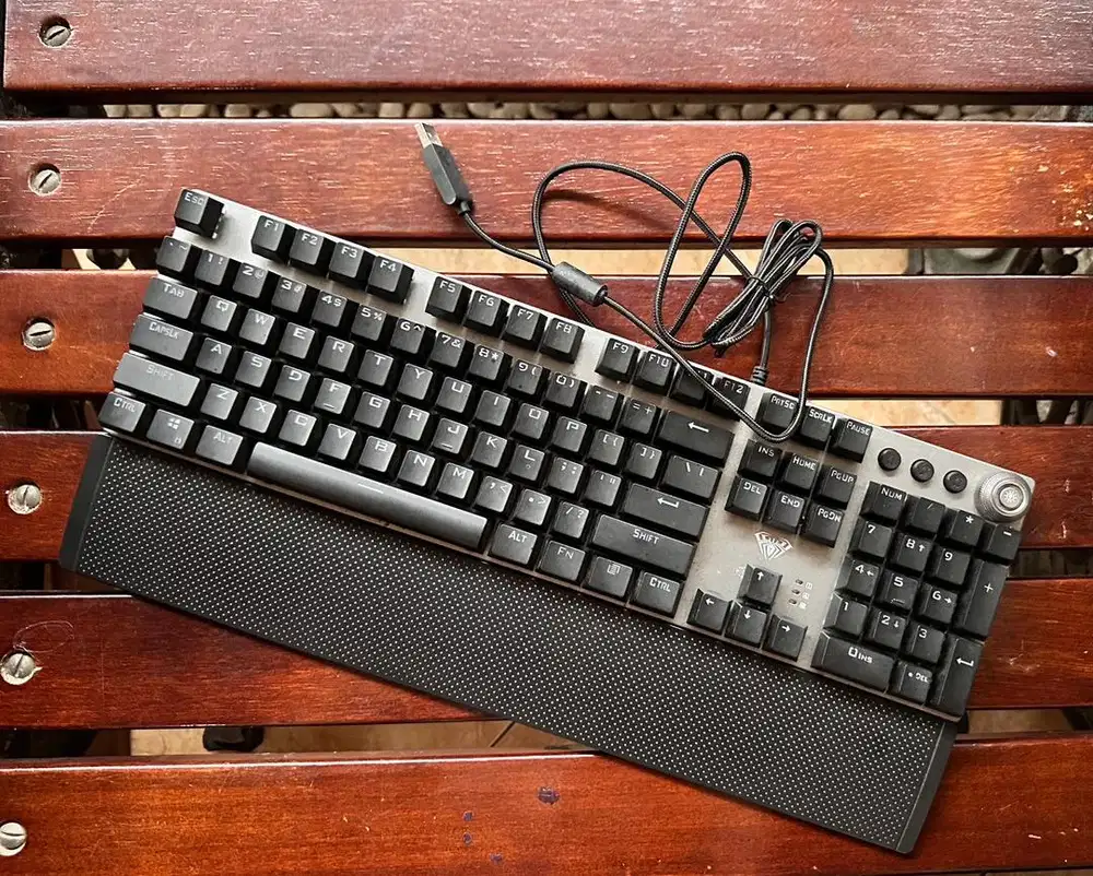 Keyboard Aula  RGB Mechanical F2058  Blue Switch