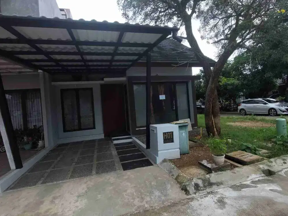 Rumah 1 lantai hook di dalam komplek fasilitas kolam renang