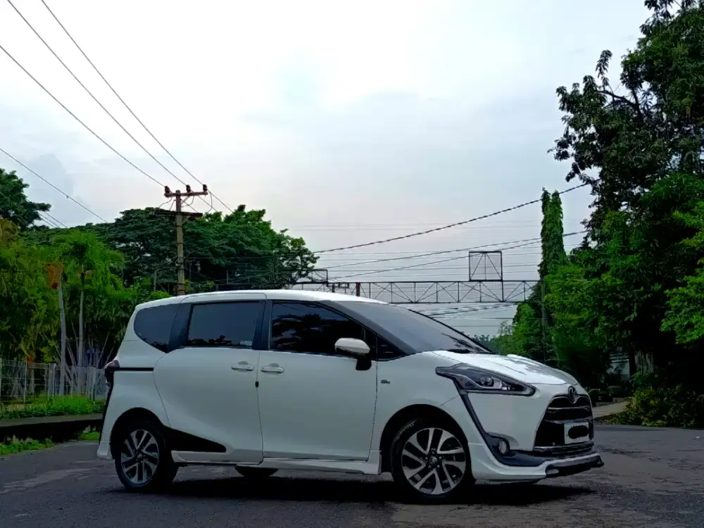 Toyota Sienta Q 2018 Automatic Putih