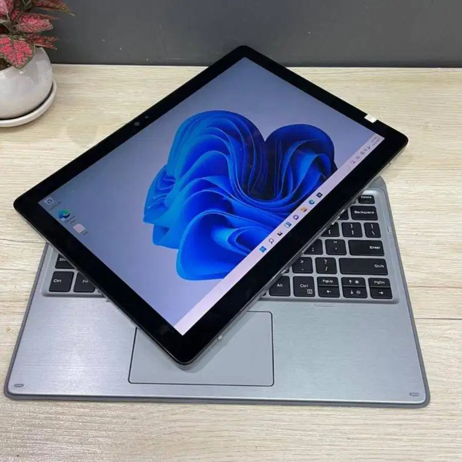 Laptop 2in1 Dell 7320 Core i5 gen11 RAM 16GB/256GB touch ringan pen