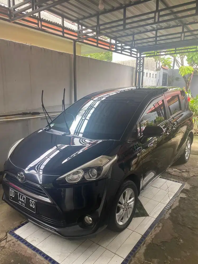 Toyota Sienta 1.5 G – Terawat, Interior Bersih, Siap Pakai!