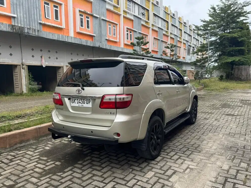 Fortuner 2011 Keren harga terjangkau
