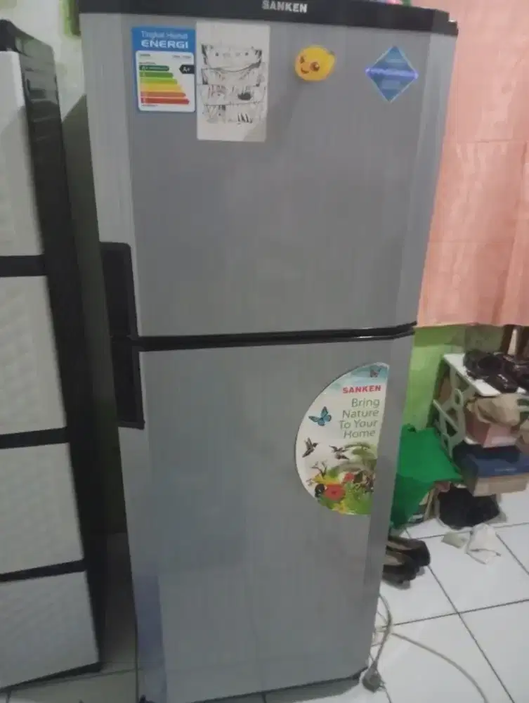 Di Jual Kulkas SANKEN 2 pintu
