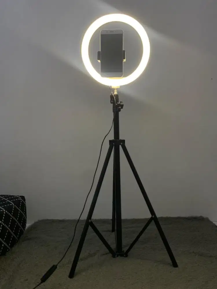 RINGLIGHT TRIPOD