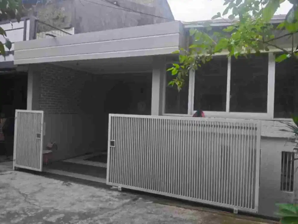 Dijual Rumah Dlm Komplek Puri Dago Antapani