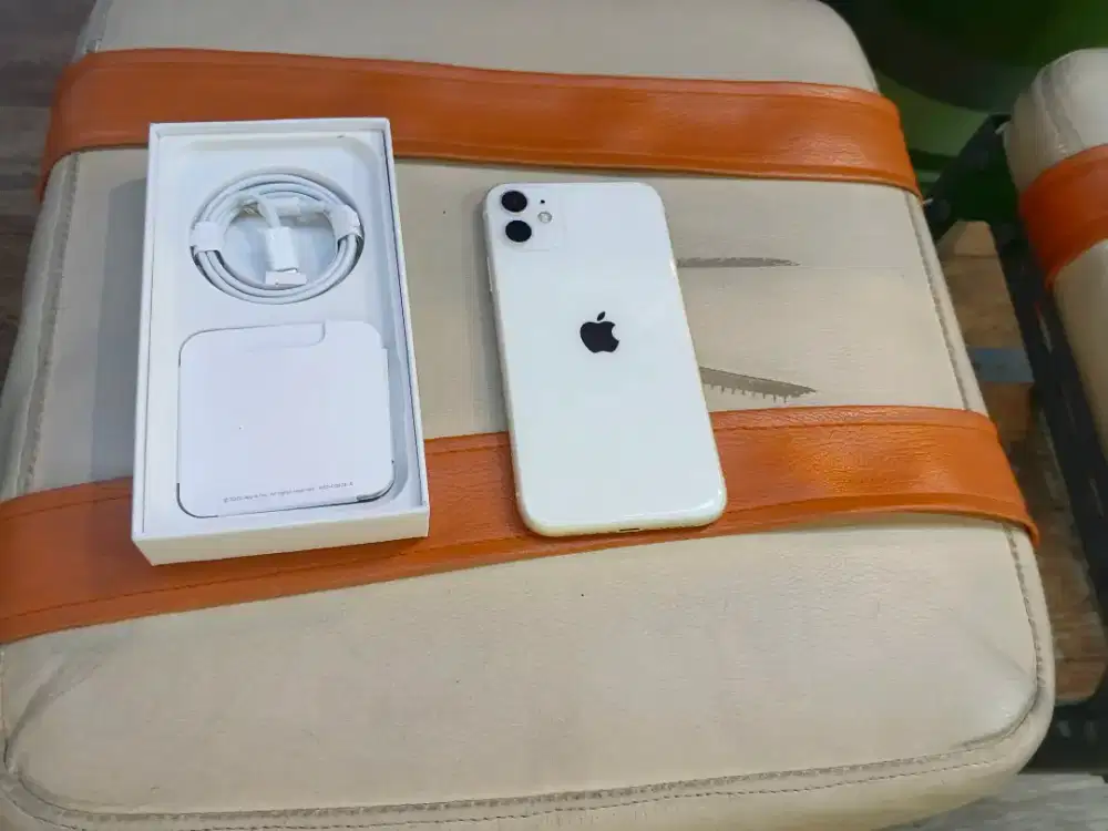 Iphone 11 128gb sepek berearti