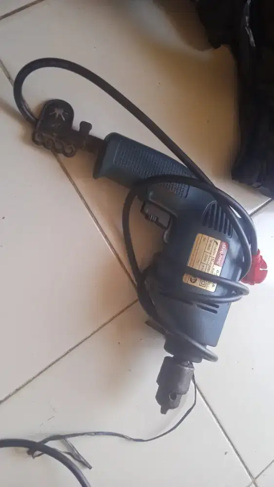 Mesin bor listrik kondisi normal