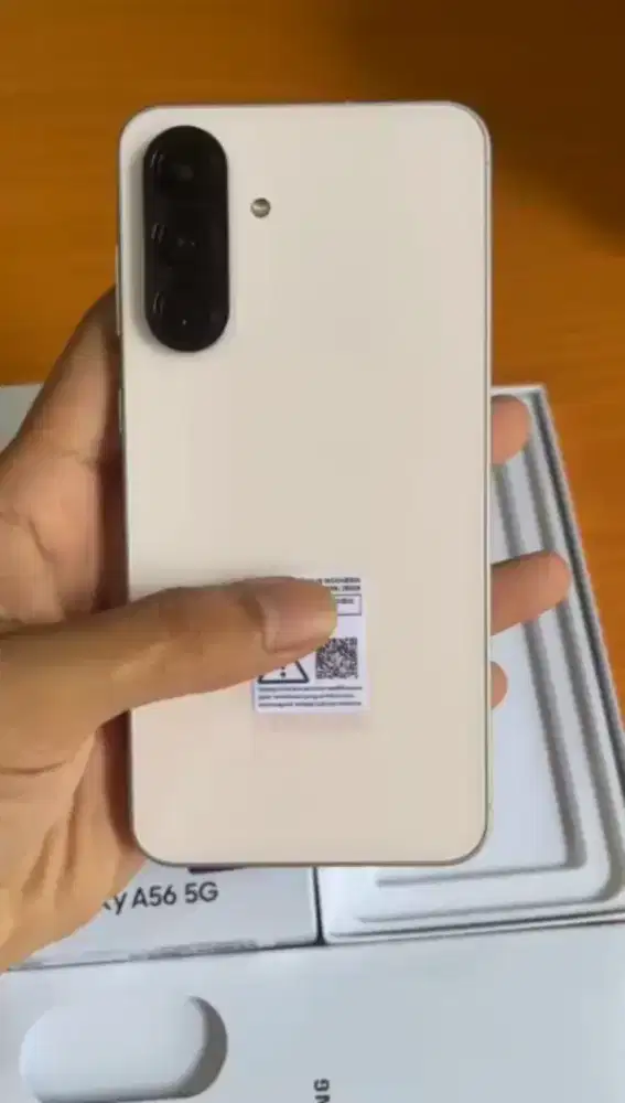 Samsung A56 putih 8/256 BUC