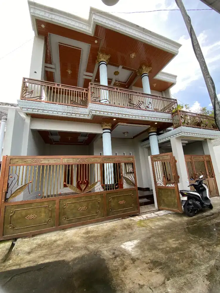 Di Jual Rumah Mewah 2 Lantai
Lokasi Barat Ibarbo sleman