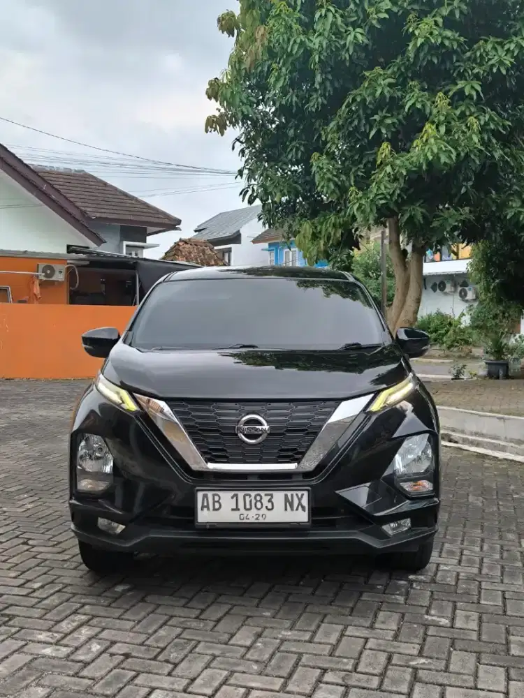 Dijual Nissan Livina matic